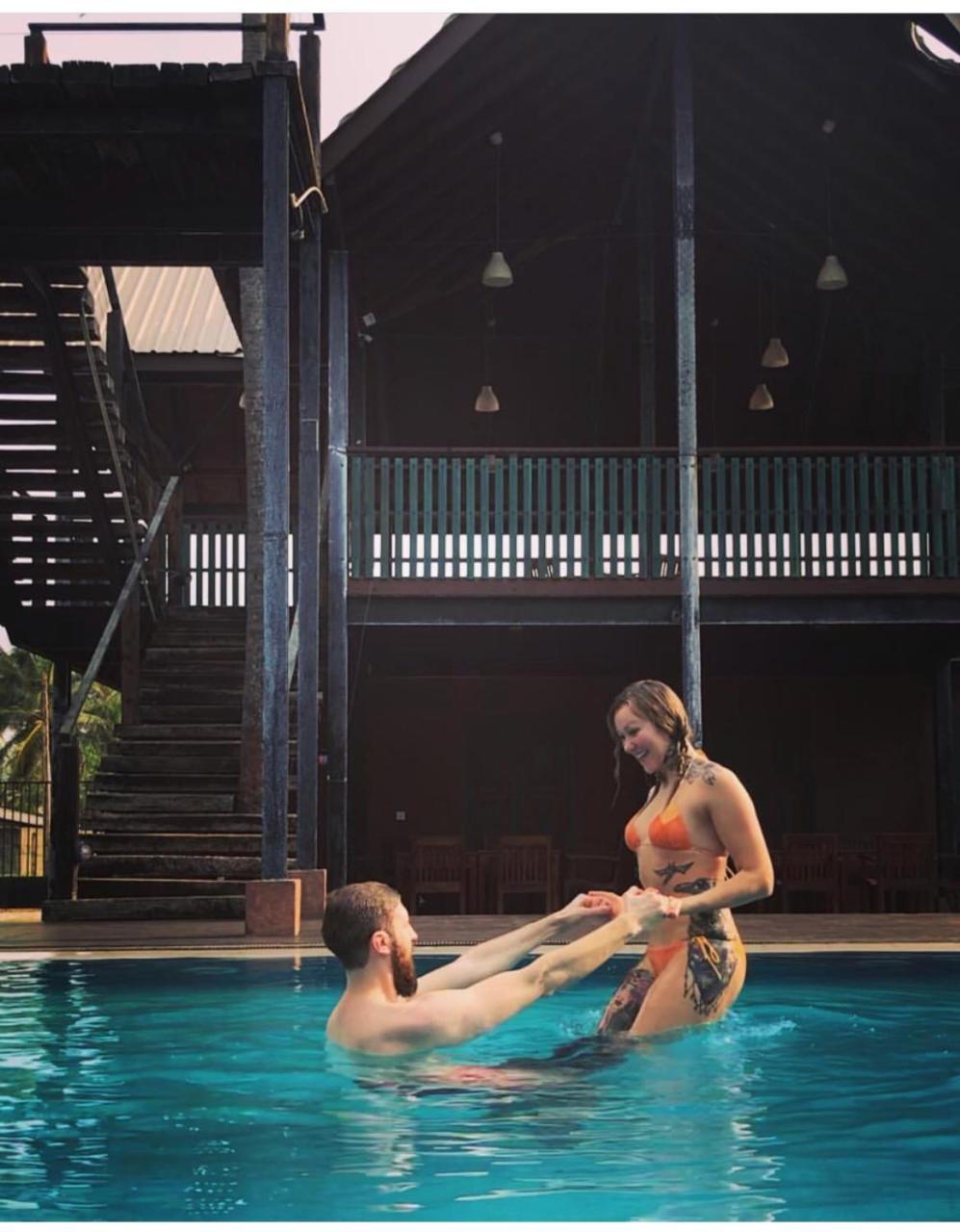 Saprin Beach Resort Uswetakeiyawa Ngoại thất bức ảnh
