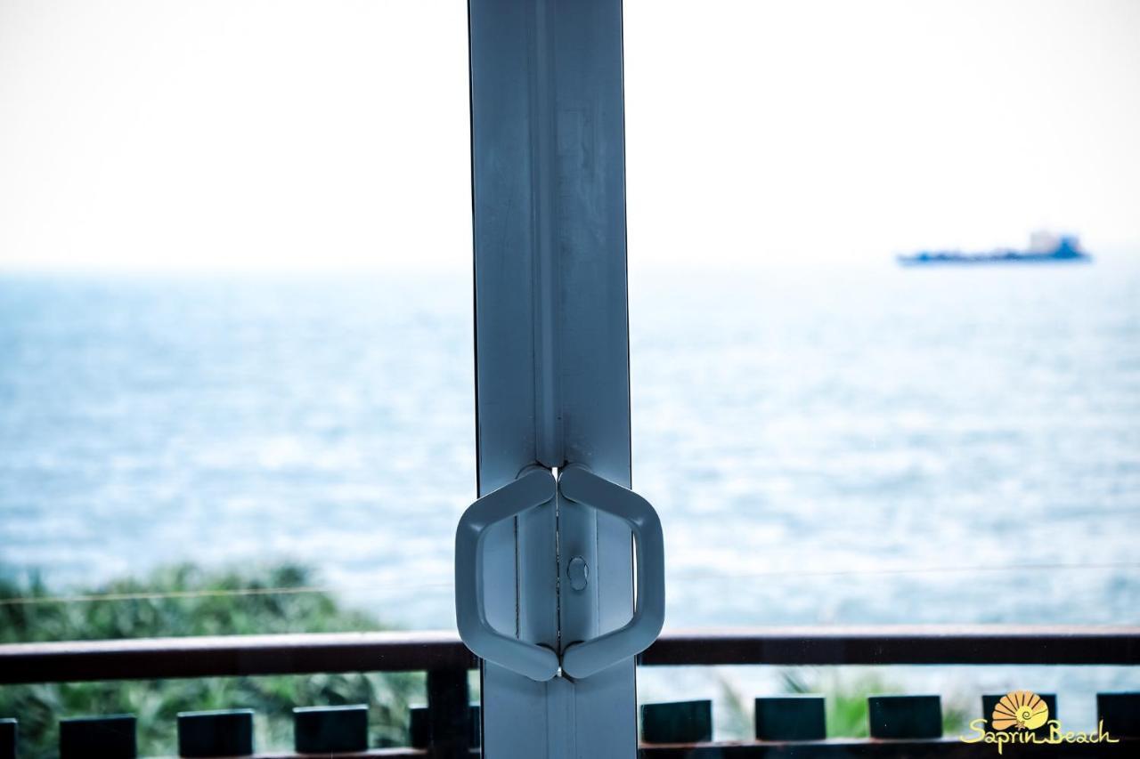 Saprin Beach Resort Uswetakeiyawa Ngoại thất bức ảnh